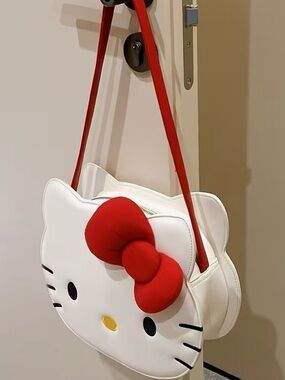 White Cat Face Crossbody Bag with Red Bow